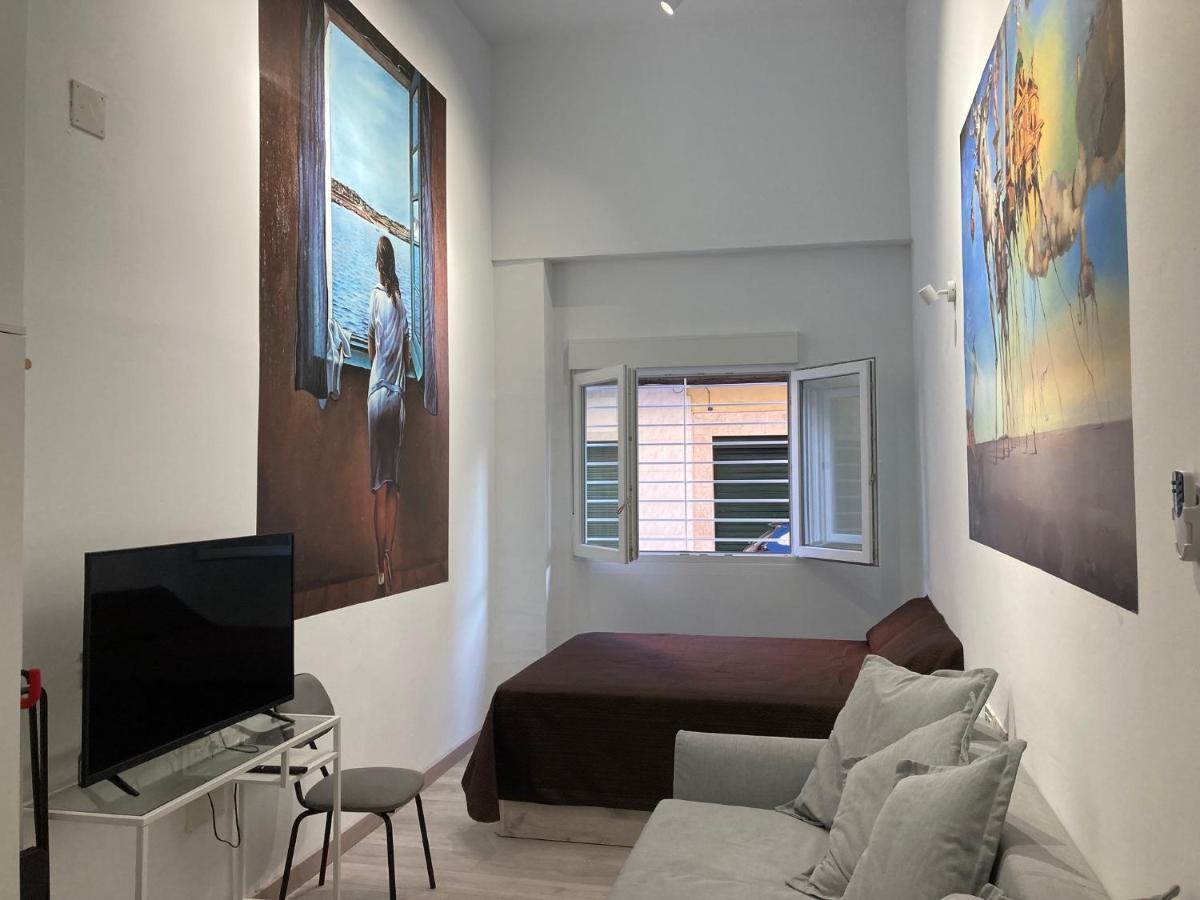 Golondrinas De Malaga "Apartamentos Con Mucho Arte" Y Terraza Solarium En Coliving Bagian luar foto