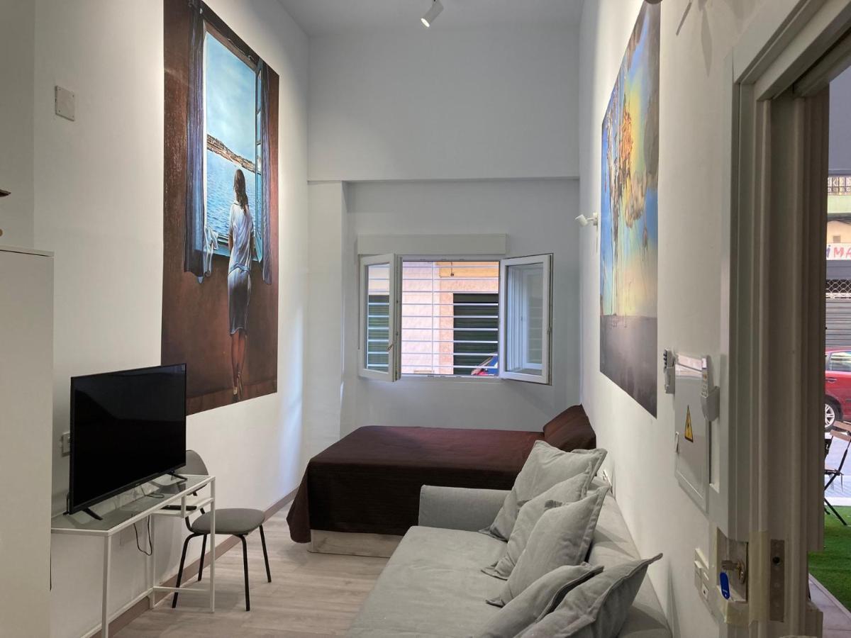 Golondrinas De Malaga "Apartamentos Con Mucho Arte" Y Terraza Solarium En Coliving Bagian luar foto