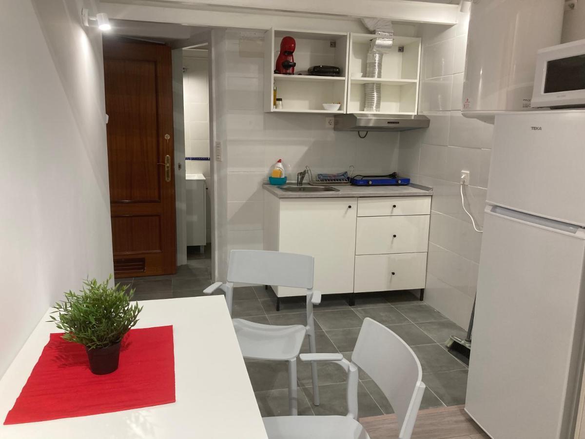 Golondrinas De Malaga "Apartamentos Con Mucho Arte" Y Terraza Solarium En Coliving Bagian luar foto